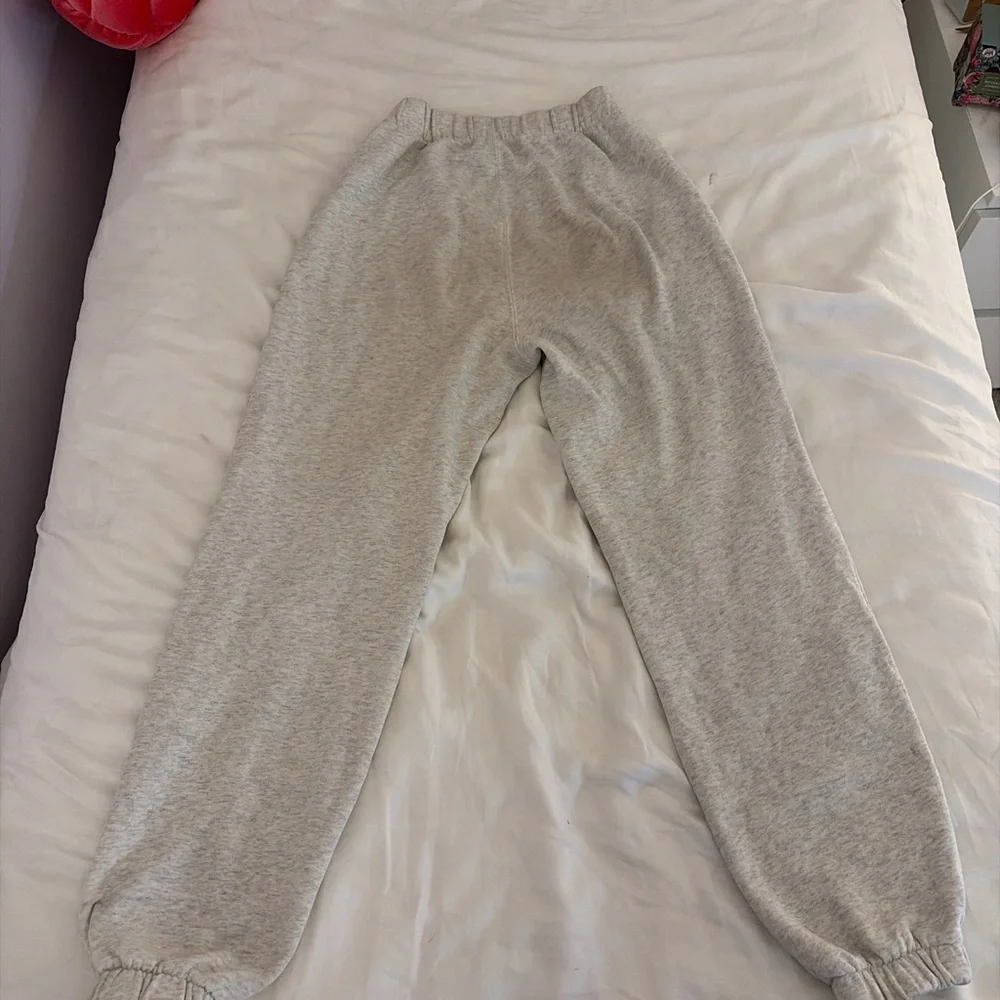 Hollister Heather Gray Sweatpants - Picture 2 of 3